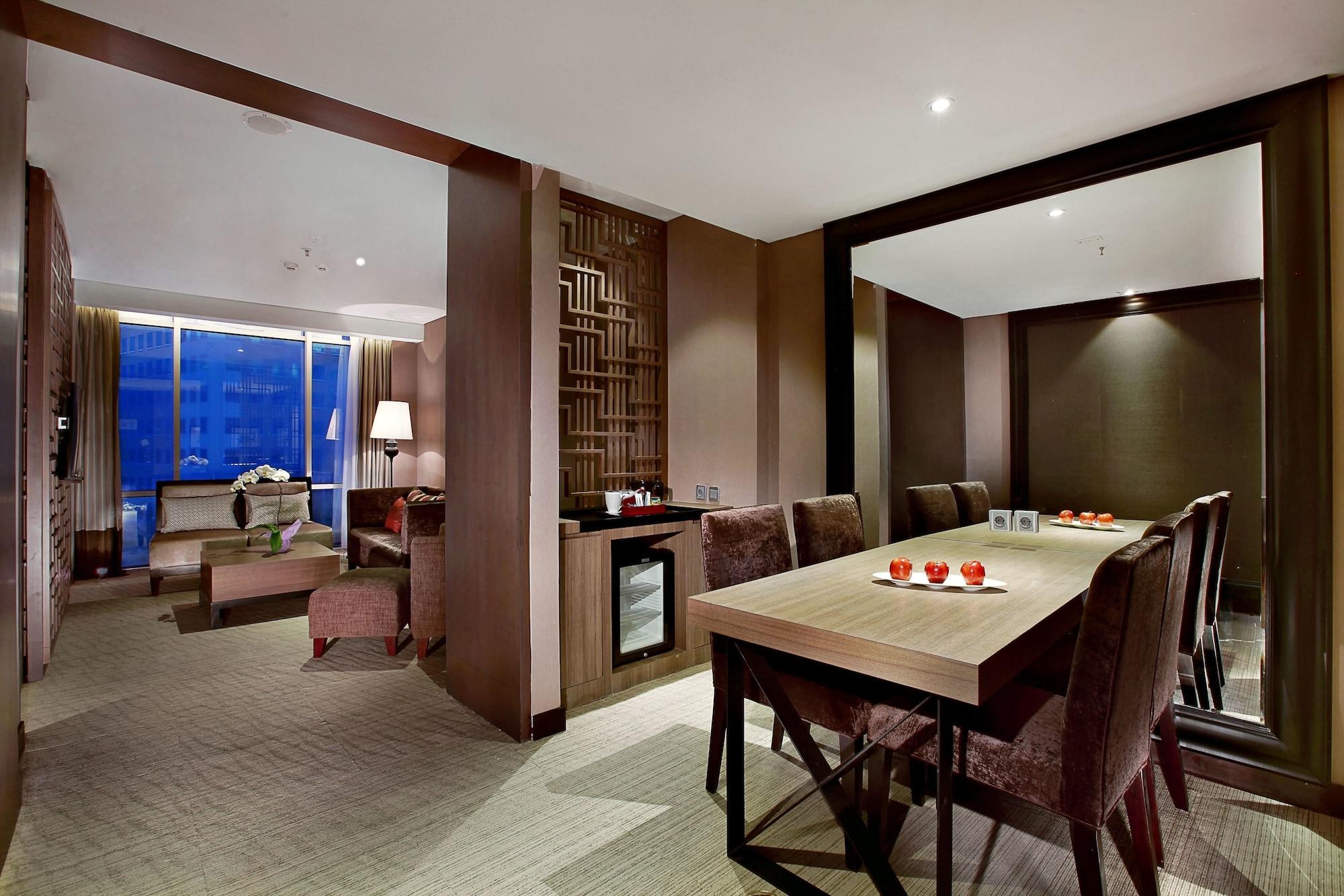 Aston Priority Simatupang Hotel And Conference Center Jakarta Exteriör bild