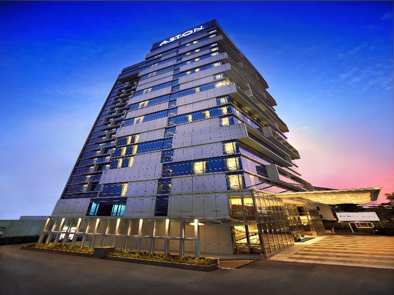 Aston Priority Simatupang Hotel And Conference Center Jakarta Exteriör bild