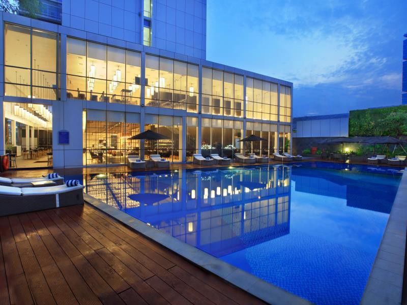 Aston Priority Simatupang Hotel And Conference Center Jakarta Exteriör bild