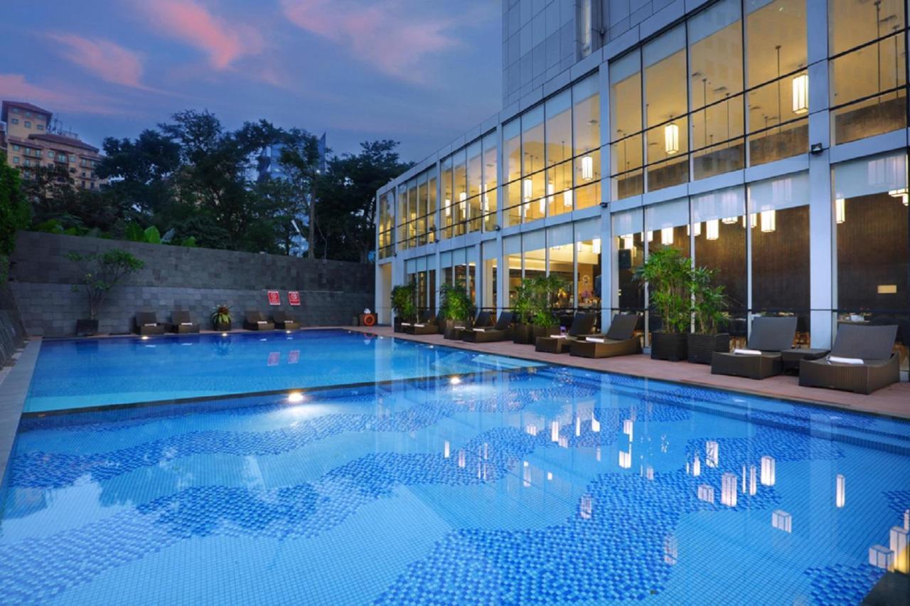 Aston Priority Simatupang Hotel And Conference Center Jakarta Exteriör bild